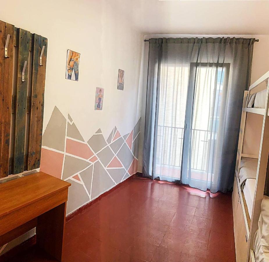 Loft Apart&Hostal يوريت دي مار المظهر الخارجي الصورة
